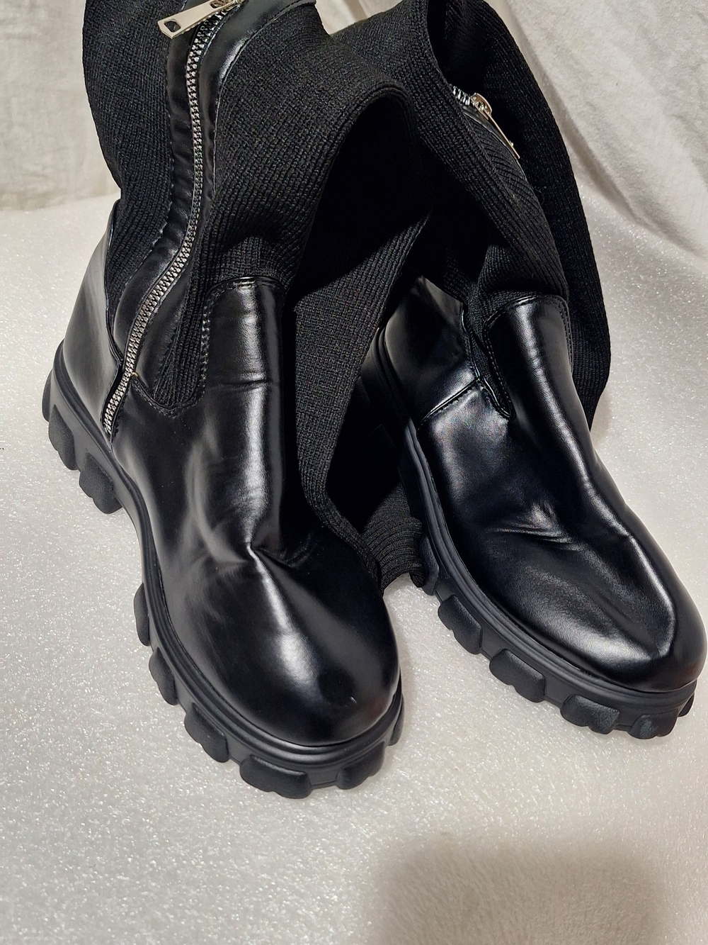 Women's Black Chunky Leather Zip Chelsea Boots